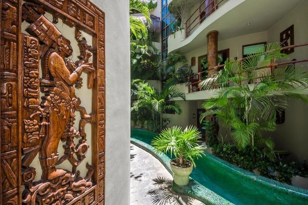****  Maya Villa Condo Hotel Playa del Carmen Mexico