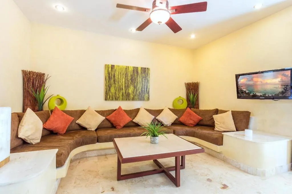 Maya Villa Condo Hotel Playa del Carmen